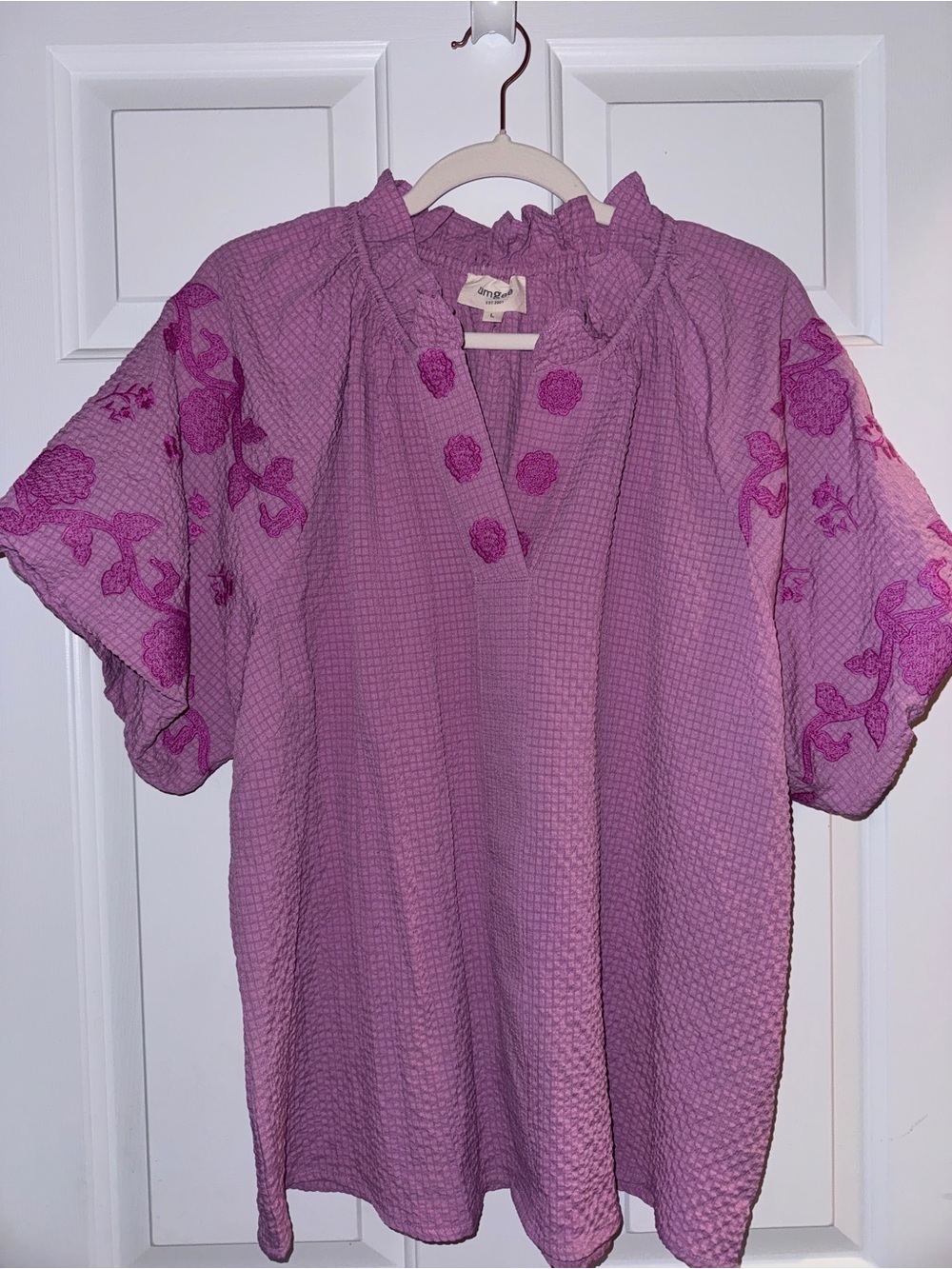 Umgee Lavender Embroidered Ruffle-Neck top never worn